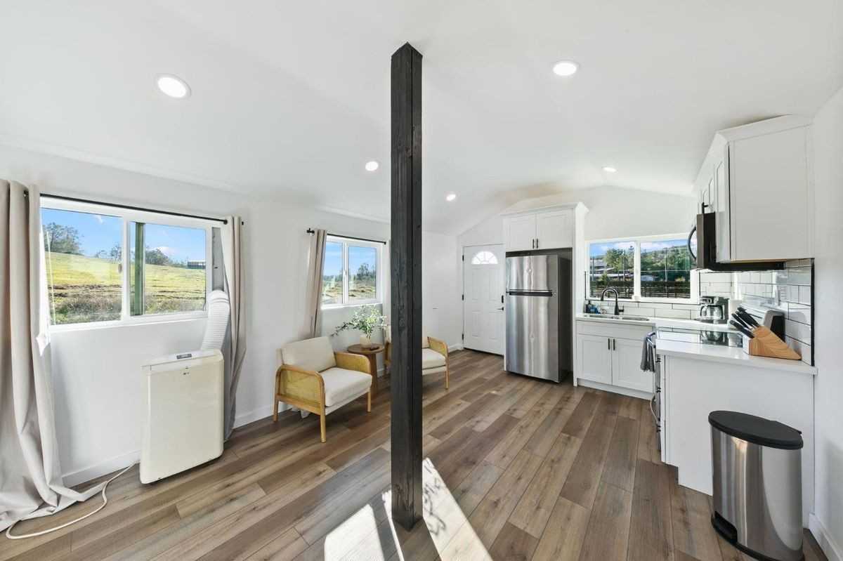 1781 Springvale Rd ##2 - Photo 3 of 30