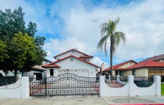 1653 Glenview Dr - Photo 1 of 1