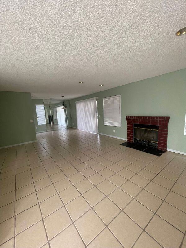 1653 Glenview Dr - Photo 6 of 19