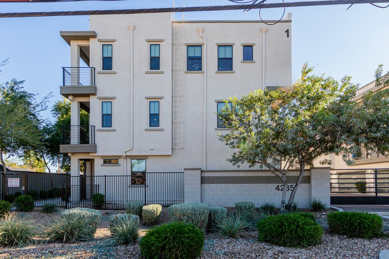 4235 N 26th St #1 - Photo 3 of 50