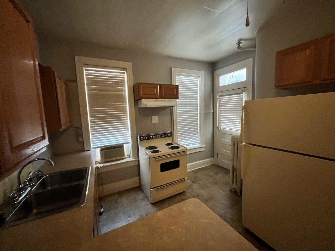 33 W Commerce St #MAIN - Photo 4 of 22