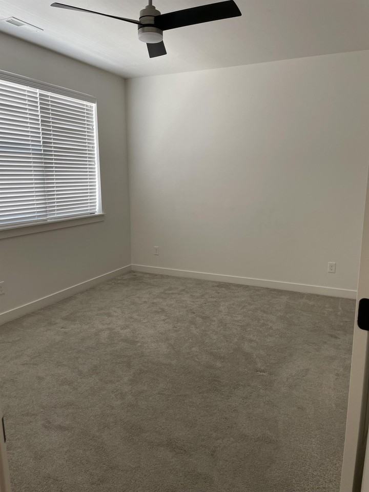 517 Southwest #1 - Photo 2 of 29