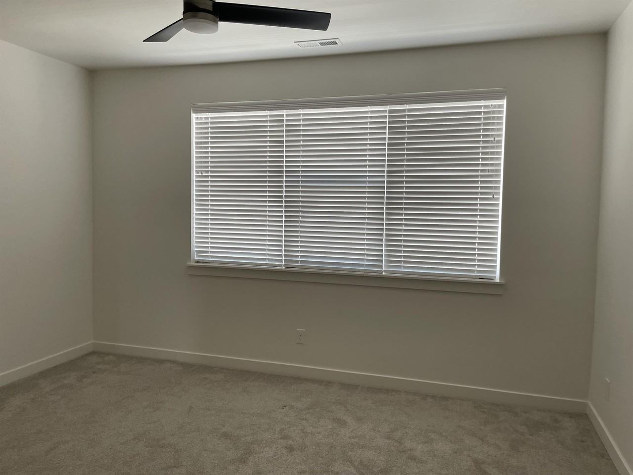 517 Southwest #1 - Photo 3 of 29