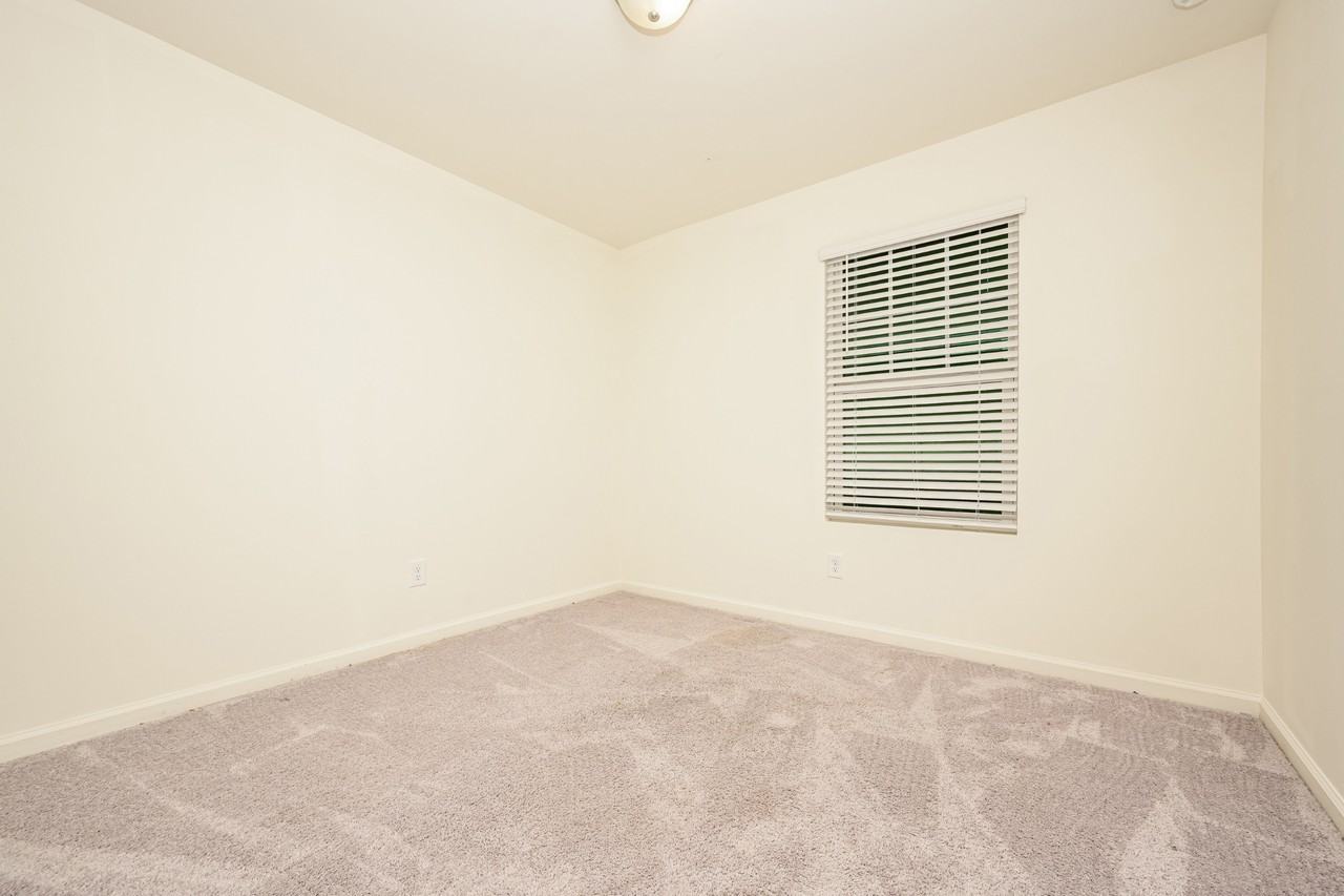 108 Swindon Dr - Photo 7 of 16