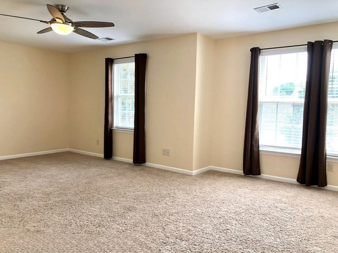 3258 Nolen Ln - Photo 7 of 26