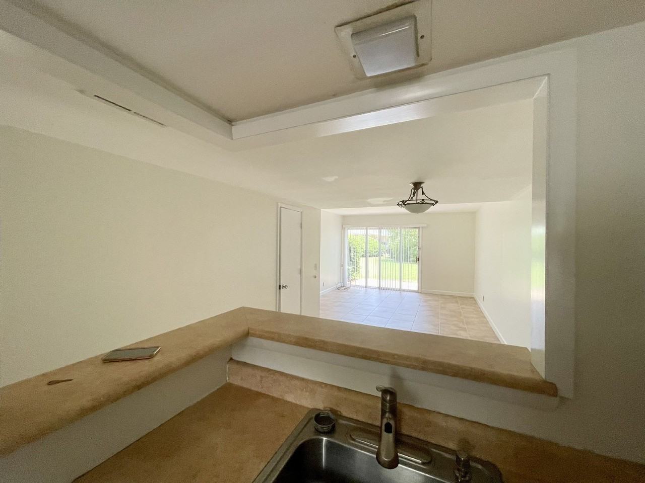 32 S Forest Beach Dr #19 - Photo 4 of 12