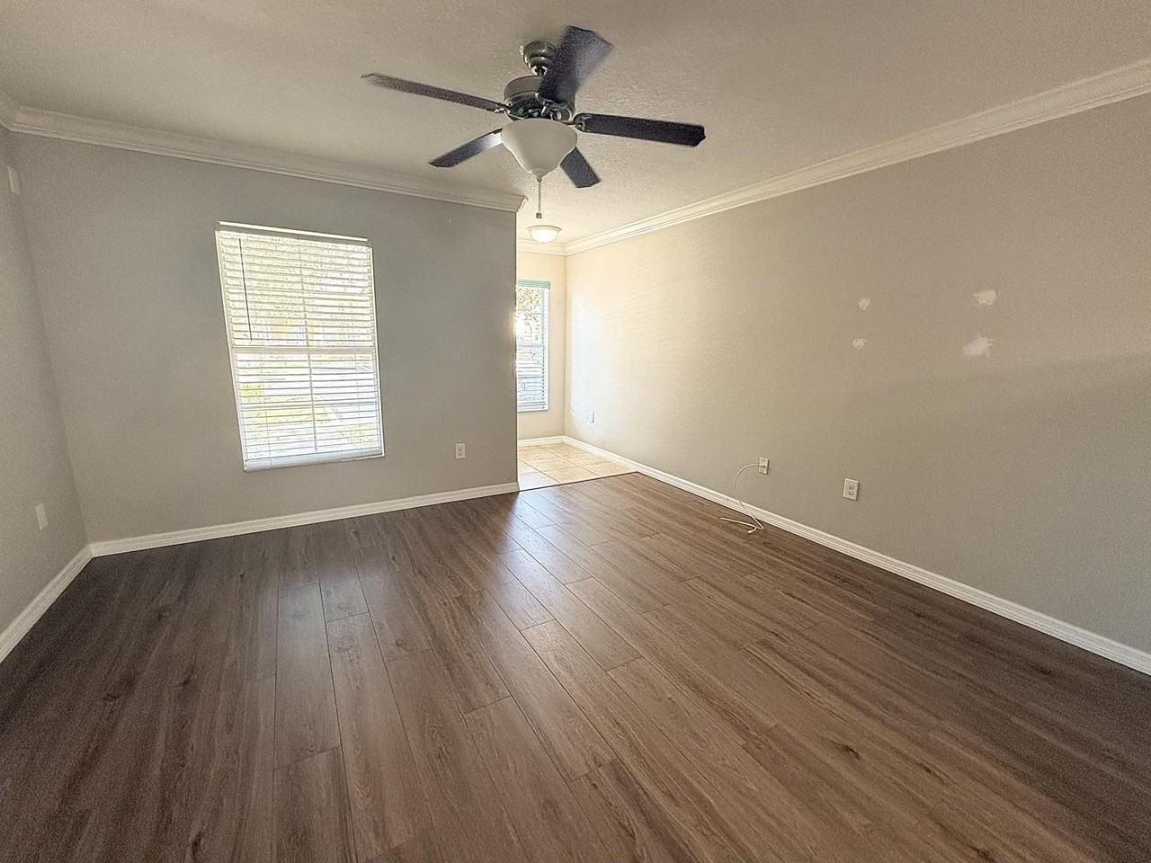 9827 Trumpet Vine Loop - Photo 2 of 18