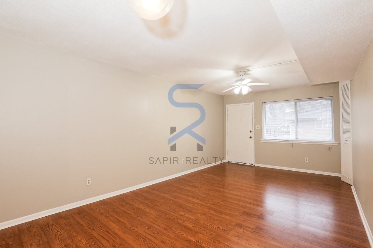 3300 College St Apt 18 - Photo 5 of 16