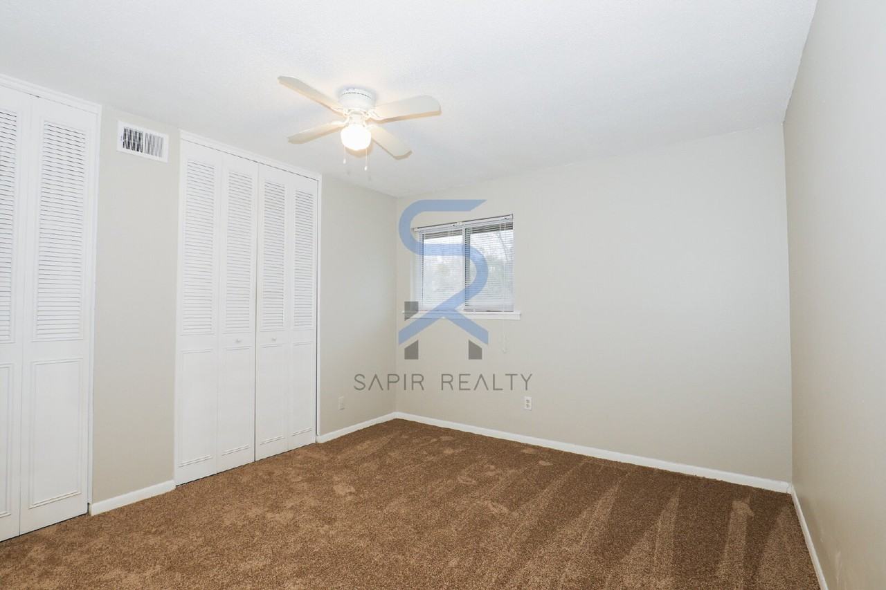 3300 College St Apt 18 - Photo 7 of 16