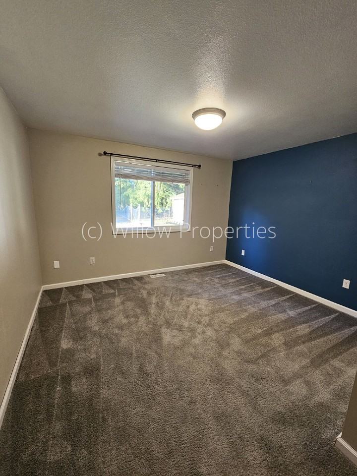 28007 126th Ave E - Photo 7 of 20