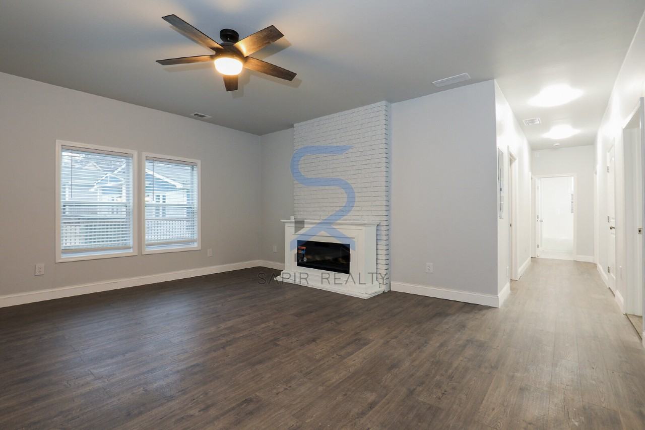 1220 Hightower Rd Nw - Photo 3 of 17