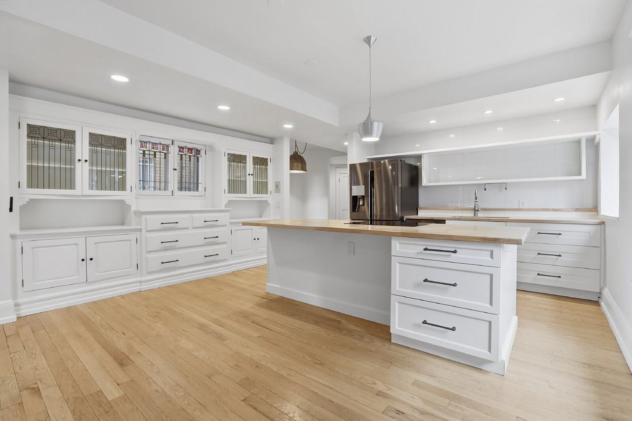 1225 N Emerson St #B - Photo 4 of 42