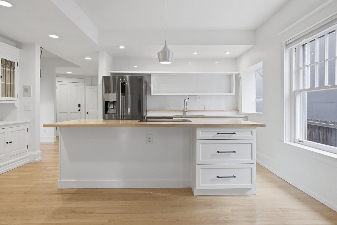 1225 N Emerson St #B - Photo 5 of 42