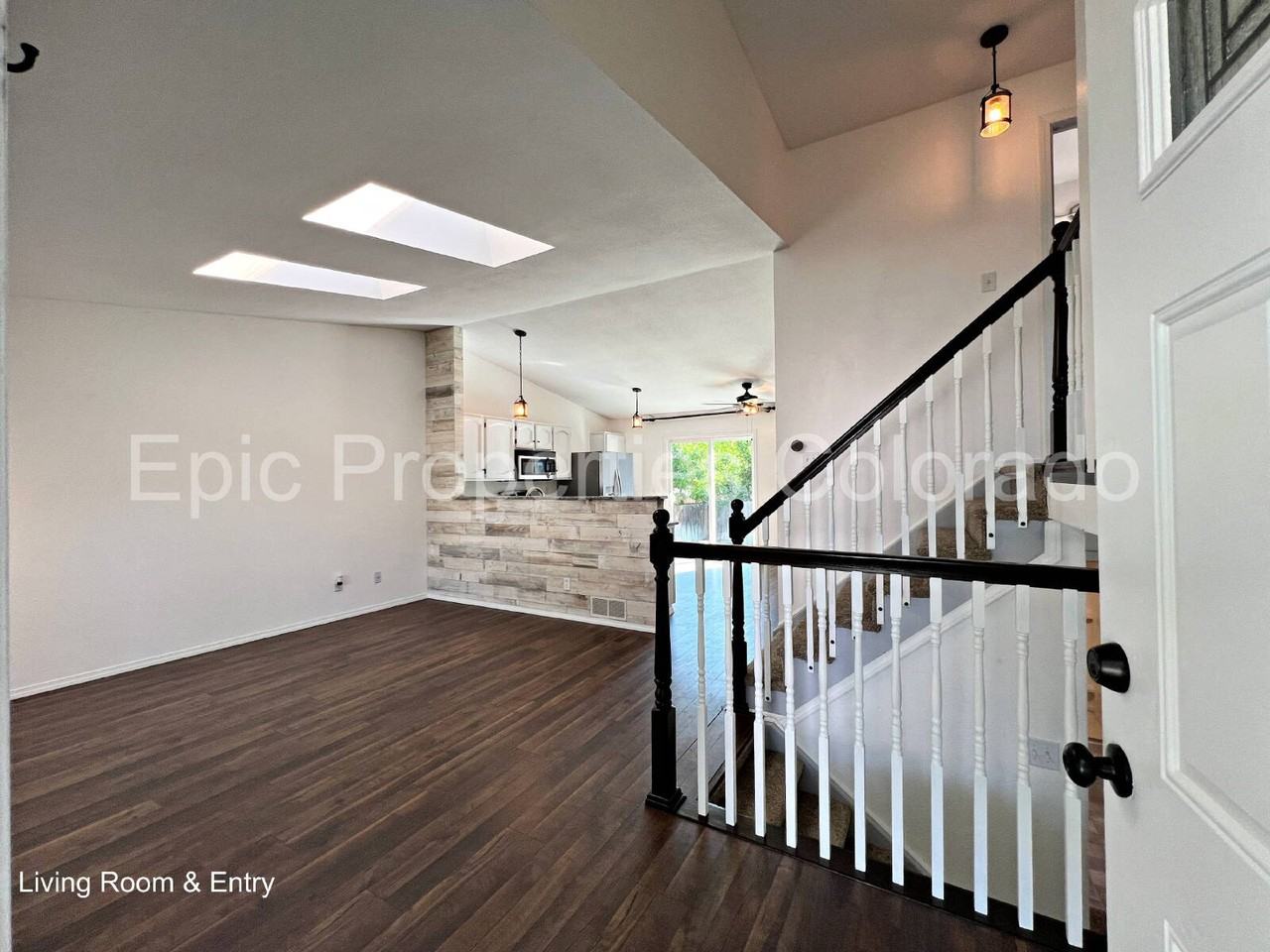 2738 S Telluride Ct - Photo 3 of 23