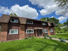 featured image of 2107 Lexington Dr #2