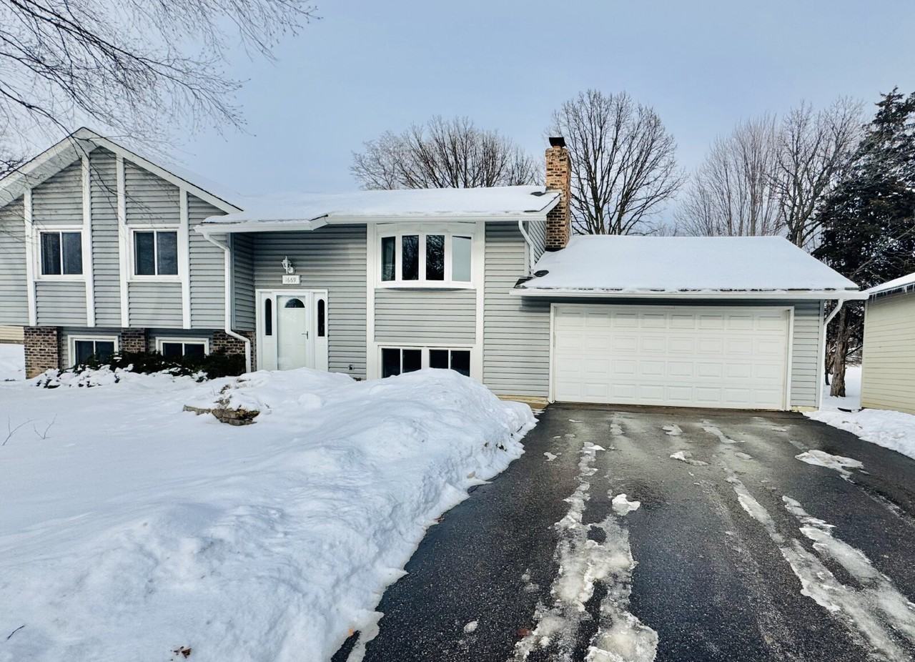 1669 Walnut Ln - Photo 2 of 32