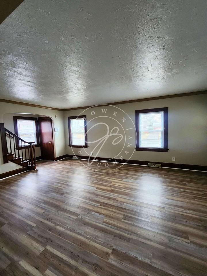 1248 Kepler Rd - Photo 3 of 28