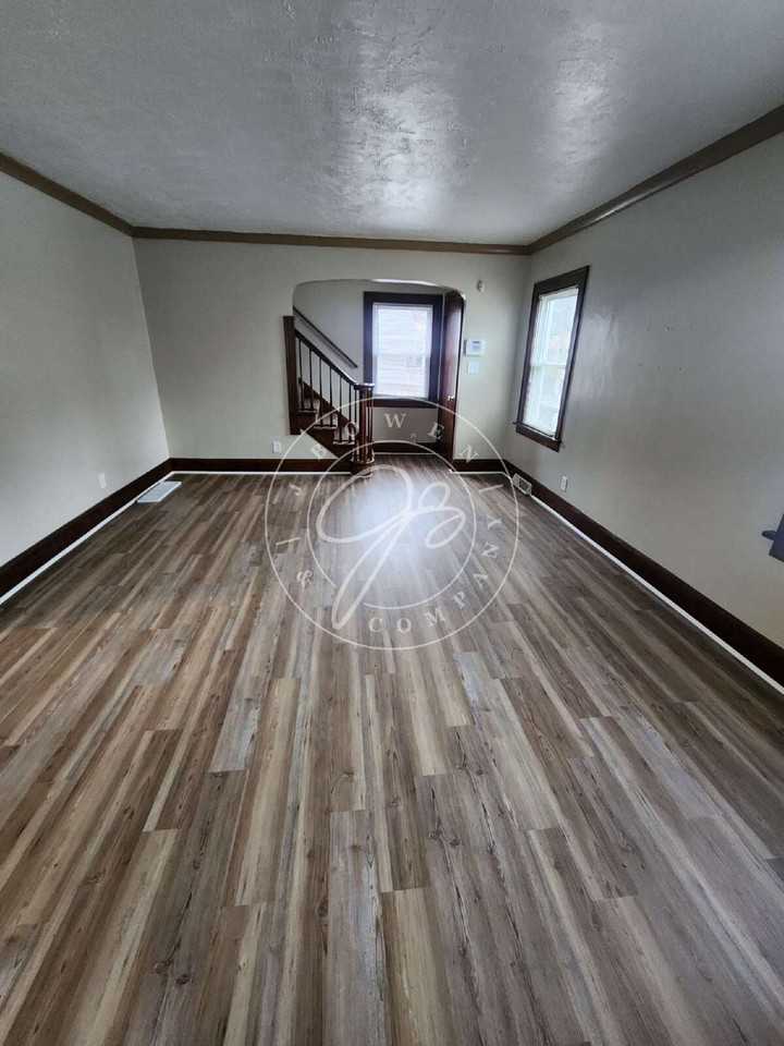 1248 Kepler Rd - Photo 4 of 28