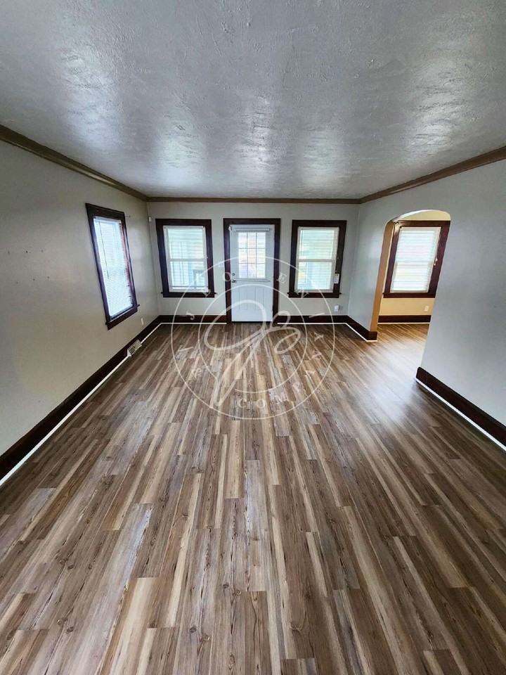 1248 Kepler Rd - Photo 5 of 28