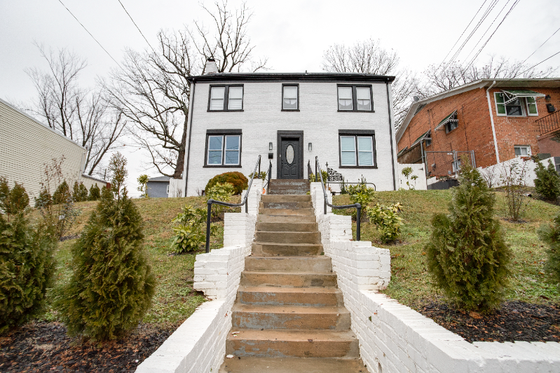 335 Division Ave Ne #BS - Photo 3 of 20