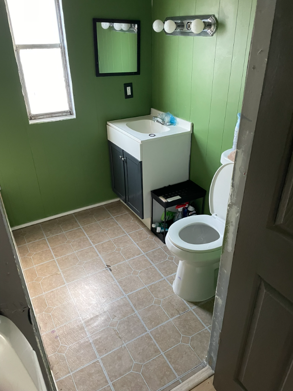 98 Fountain Cir - Photo 3 of 5