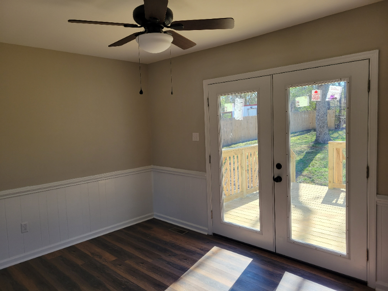 3904 Robert E Lee Dr - Photo 4 of 13