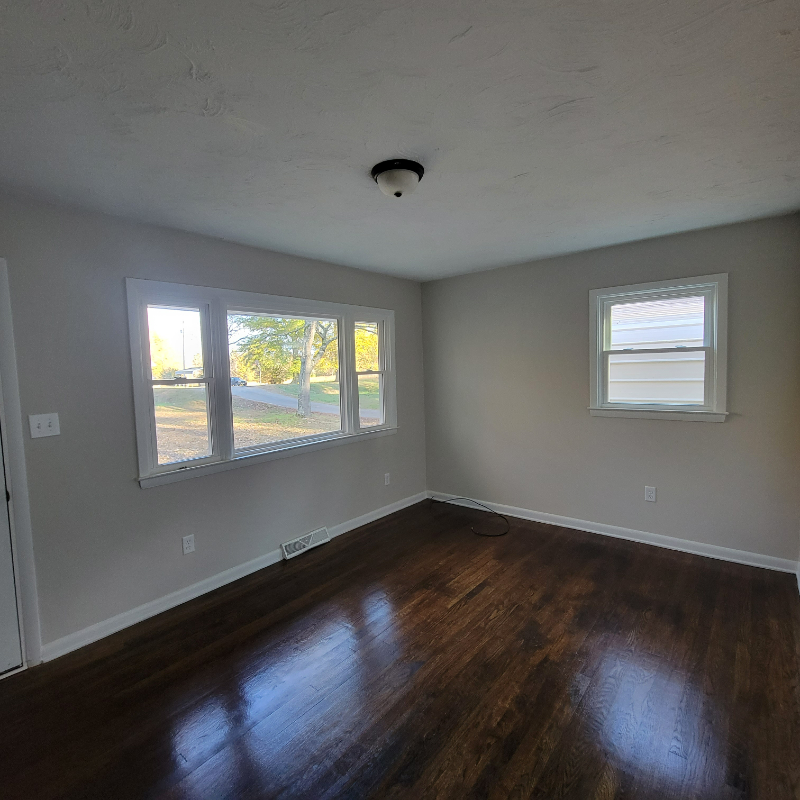 15016 Courthouse Rd - Photo 3 of 11