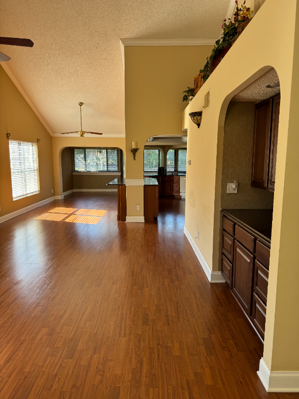 2815 Countrybrook Dr #M11 - Photo 4 of 29