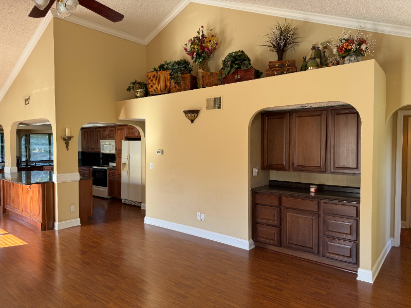 2815 Countrybrook Dr #M11 - Photo 5 of 29