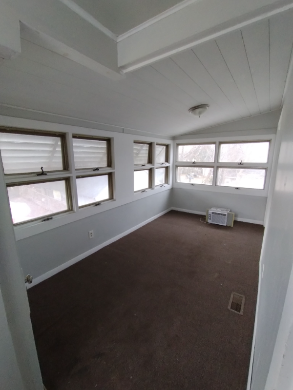 246 W 6th St #2 - Photo 3 of 6