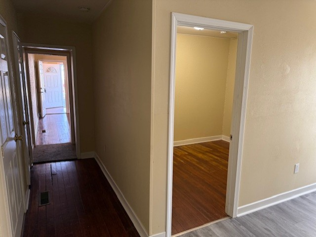 930W W Poplar St #A - Photo 2 of 12