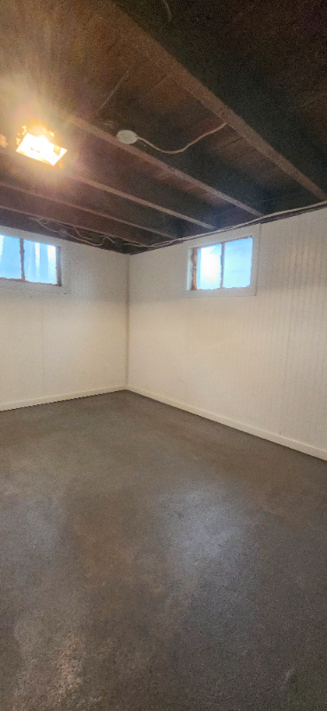 255 W Main St #B - Photo 4 of 14