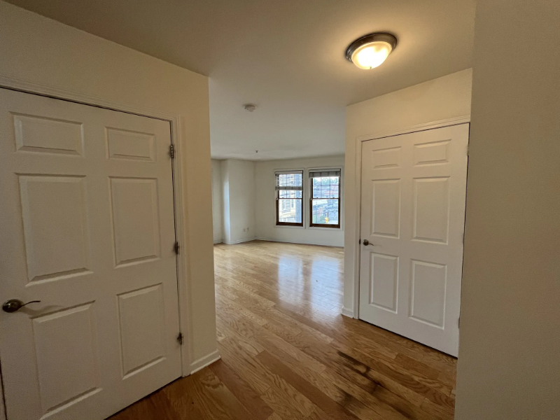 525 Union St #301 - Photo 2 of 9