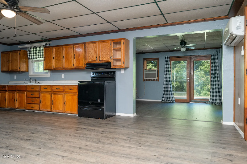 121 Dee Runion Rd - Photo 3 of 13