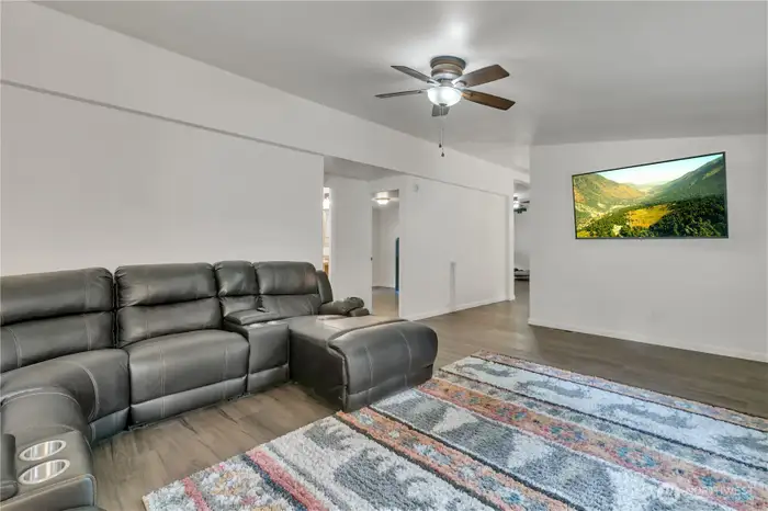 18708 229th Ave E - Photo 6 of 20