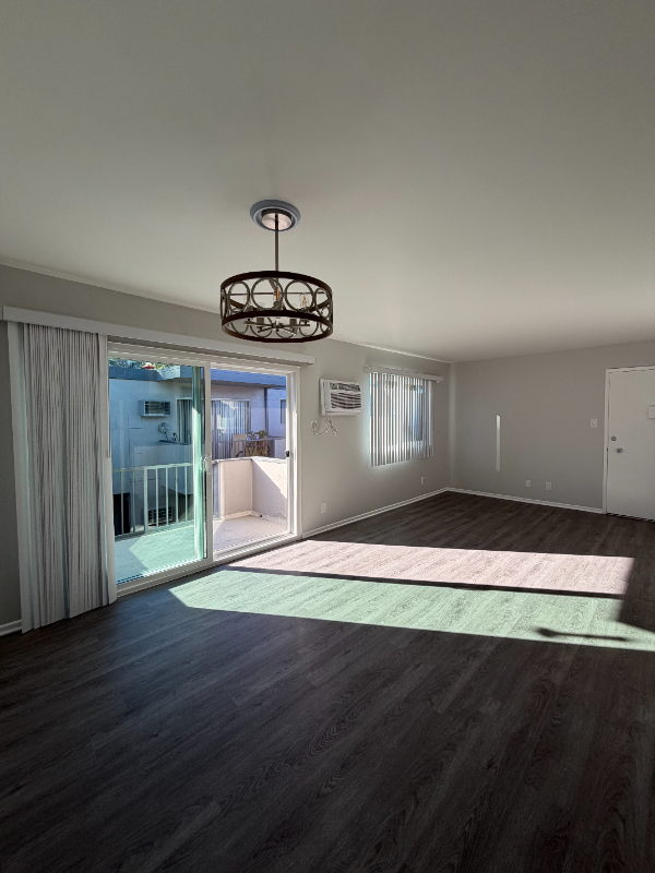 5720 Yolanda Ave #18