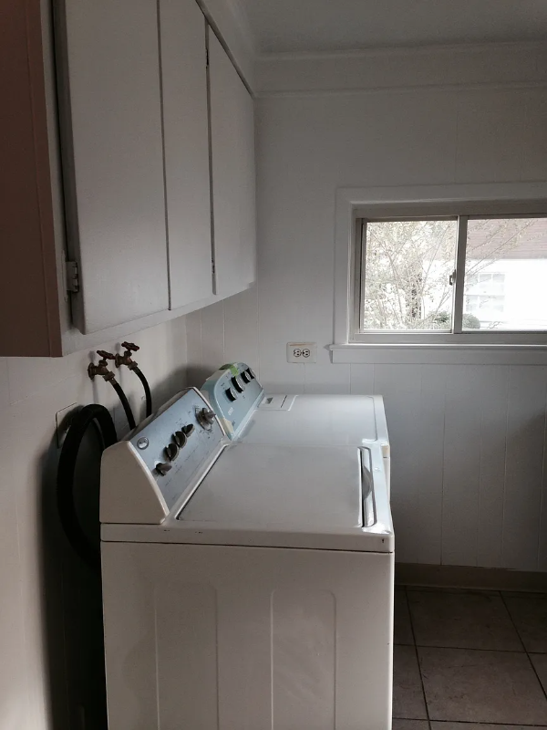 1501 Veirs Mill Rd - Photo 7 of 15