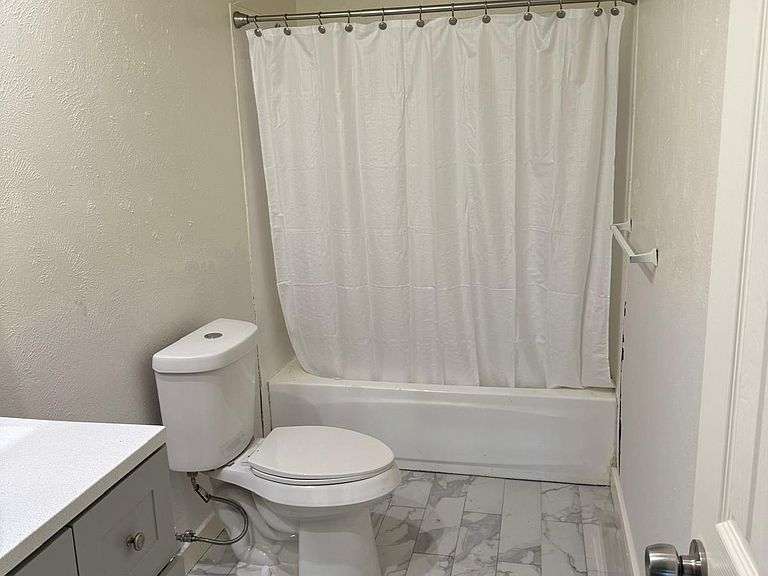 3410 Meadow Oaks Dr - Photo 7 of 8