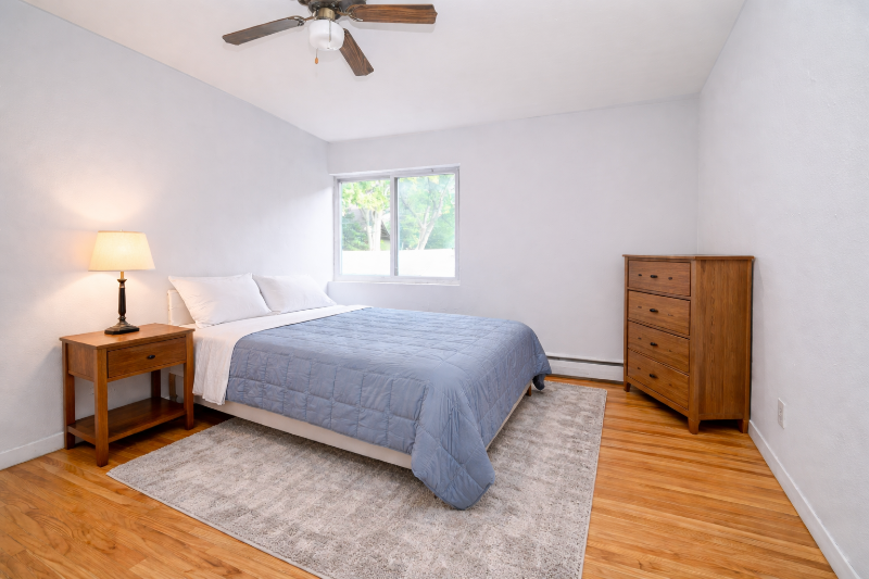 515 5th St Se #9 - Photo 5 of 9