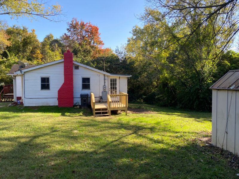 1531 Colby Way - Photo 2 of 13