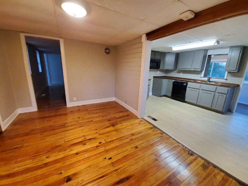 1531 Colby Way - Photo 5 of 13