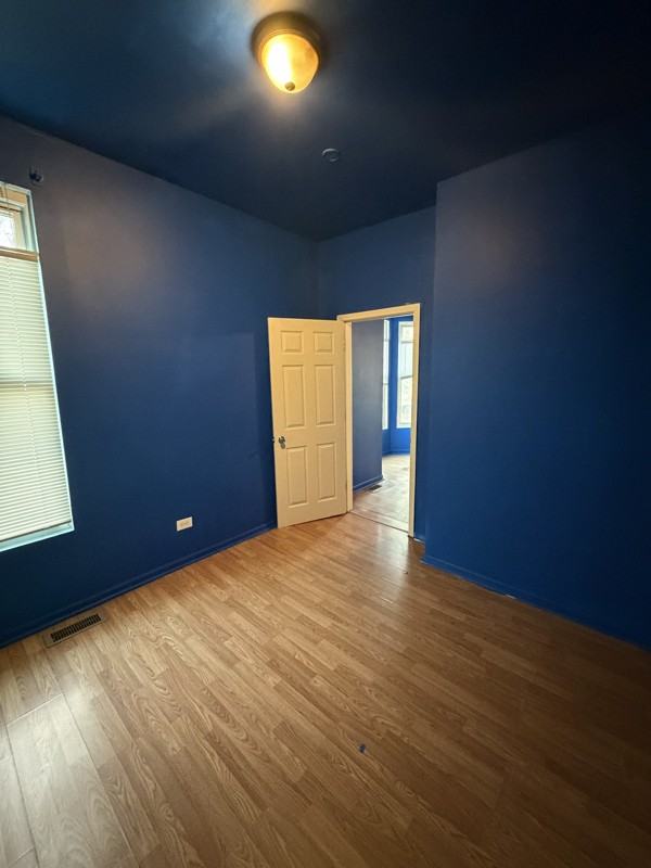 604 W 60th St #1 - Photo 5 of 9