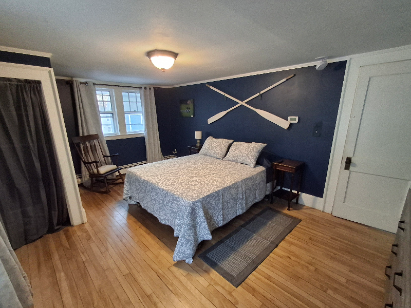 164 Court St - Photo 7 of 11