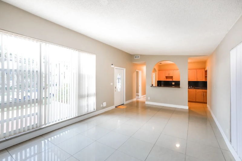 8084 Sw 33Rd Terrace - Photo 7 of 13