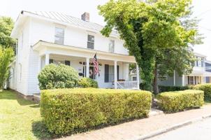 featured image of 614 Norwood St