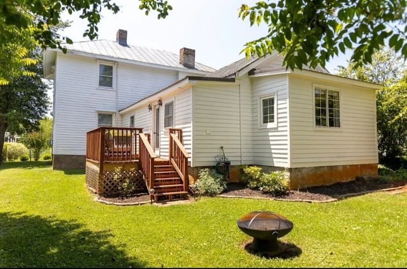 614 Norwood St - Photo 5 of 20