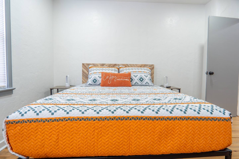 2008 Page Ave - Photo 2 of 6