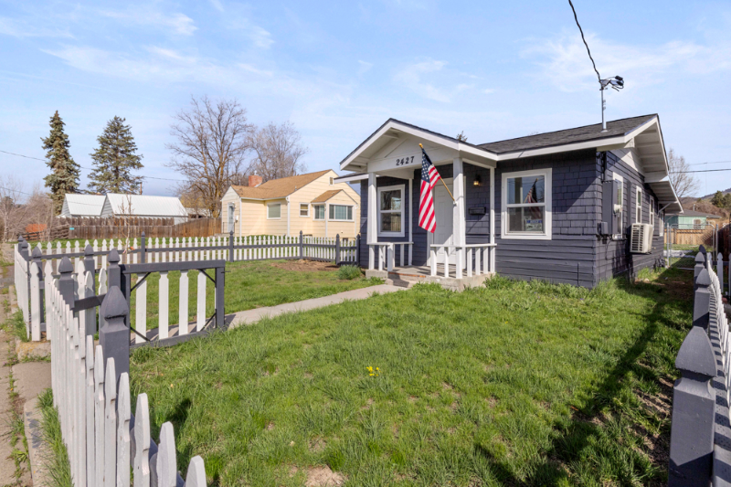 2427 Garden Ave - Photo 3 of 20