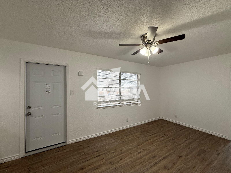 7131 Rolling Hls - Photo 3 of 17