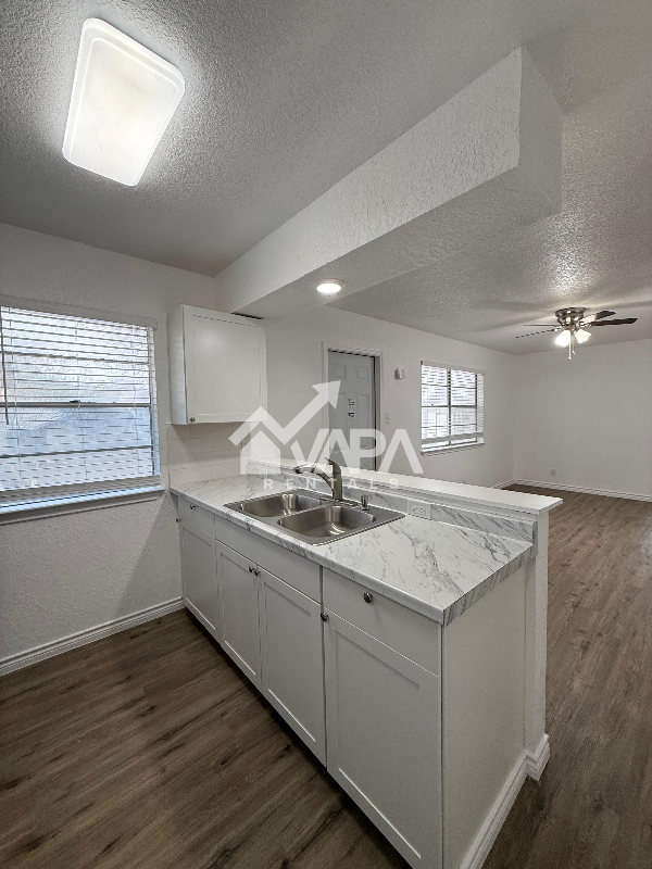 7131 Rolling Hls - Photo 6 of 17